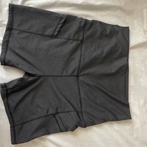 Maternity biker shorts